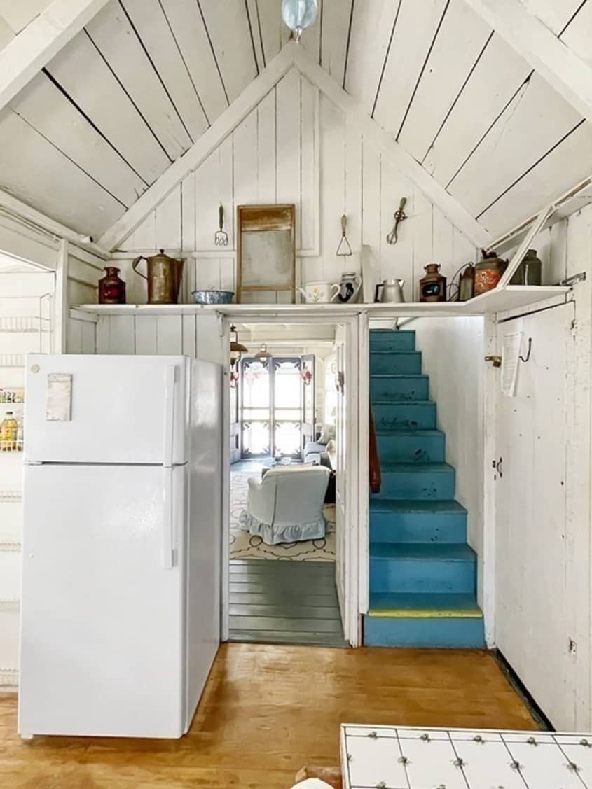 Homes for Sale in Martha's Vineyard — 8 Siloam Avenue, Oak Bluffs, MA